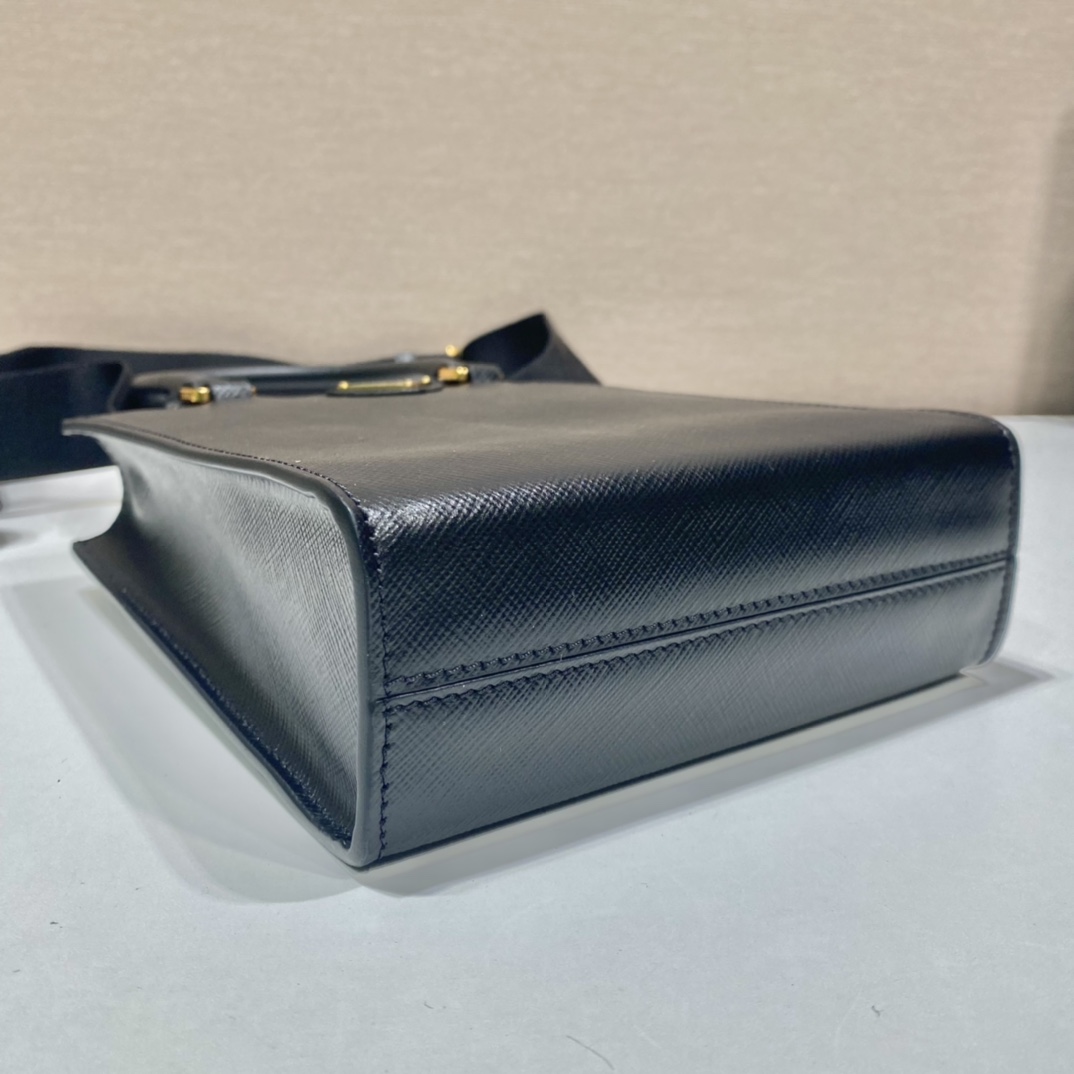Pra*a saffian tote1ba333-17*19*6cm