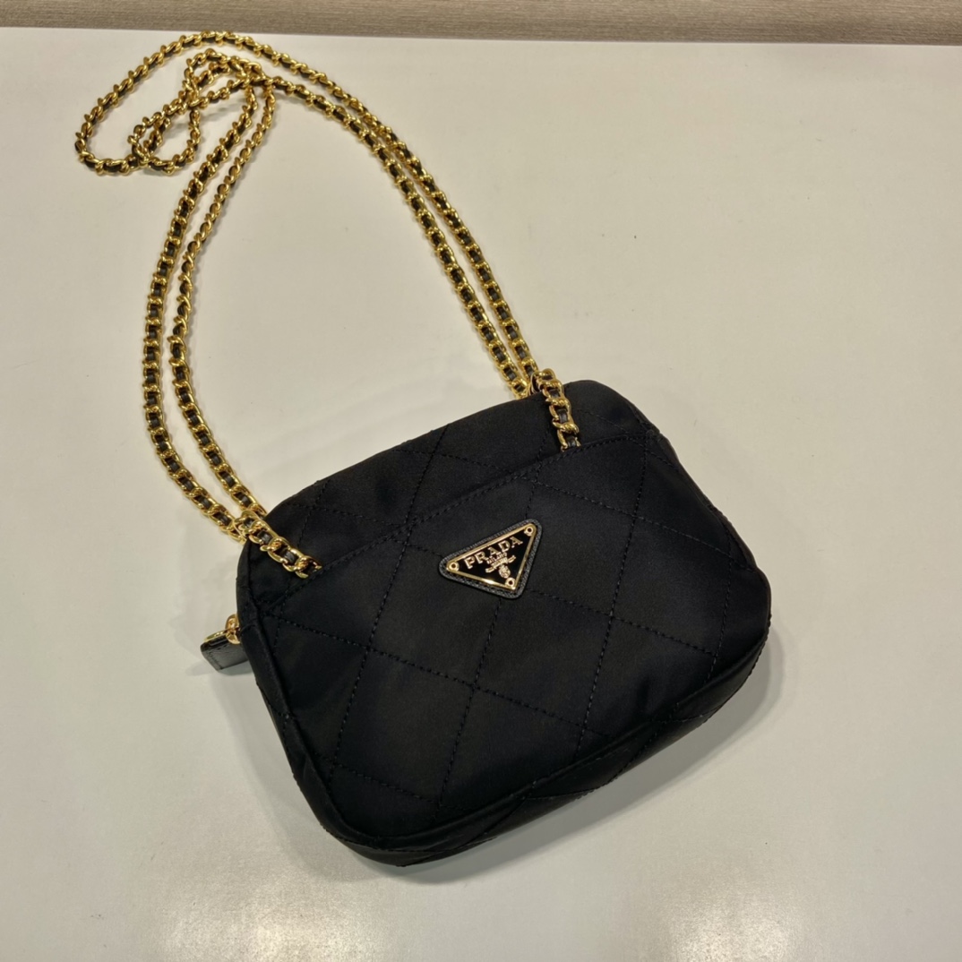 Pra*a 1bd632 vintage bag-19*14*6cm