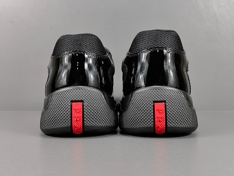 Pra*a sneakers