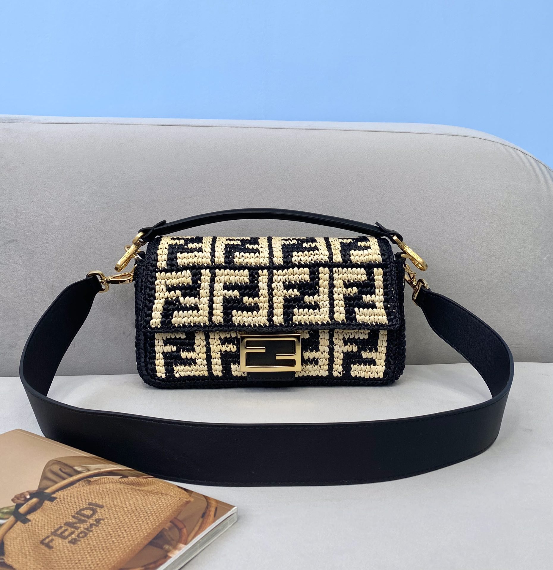 F**di medium baguette bag-26x15x4cm