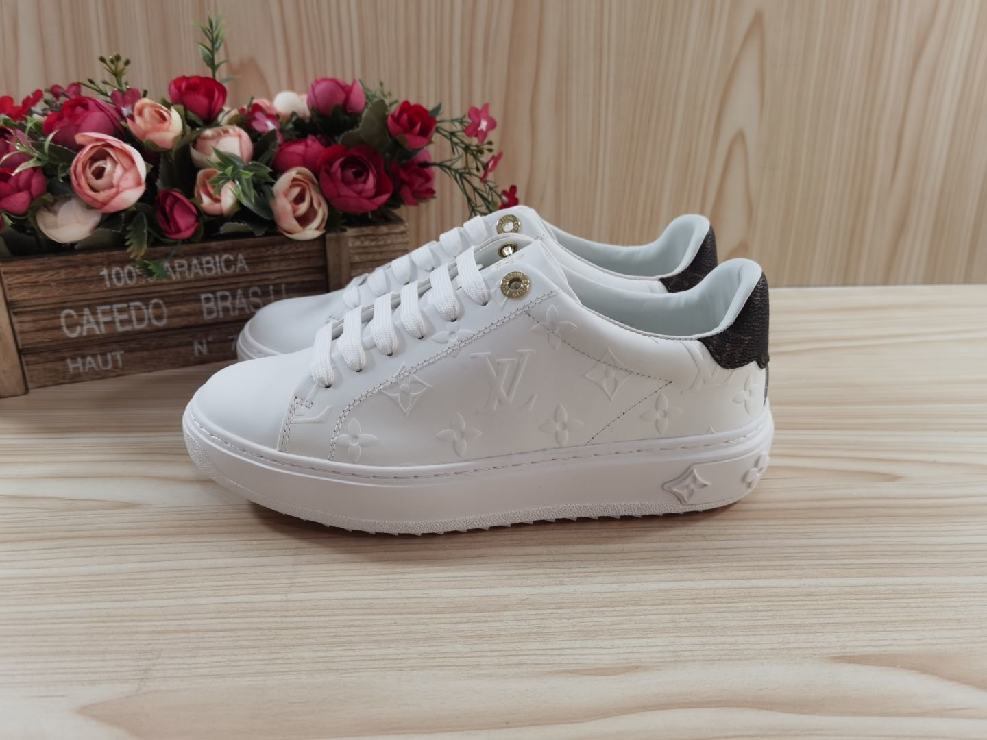l0*is V*t0n sneakers(eu35-eu45)