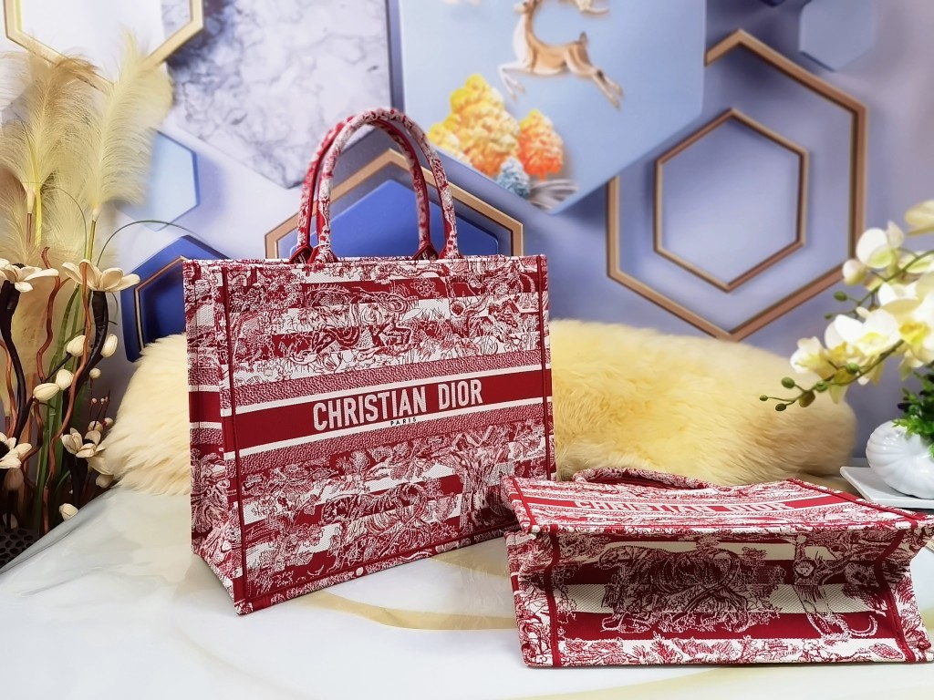 D*or book tote