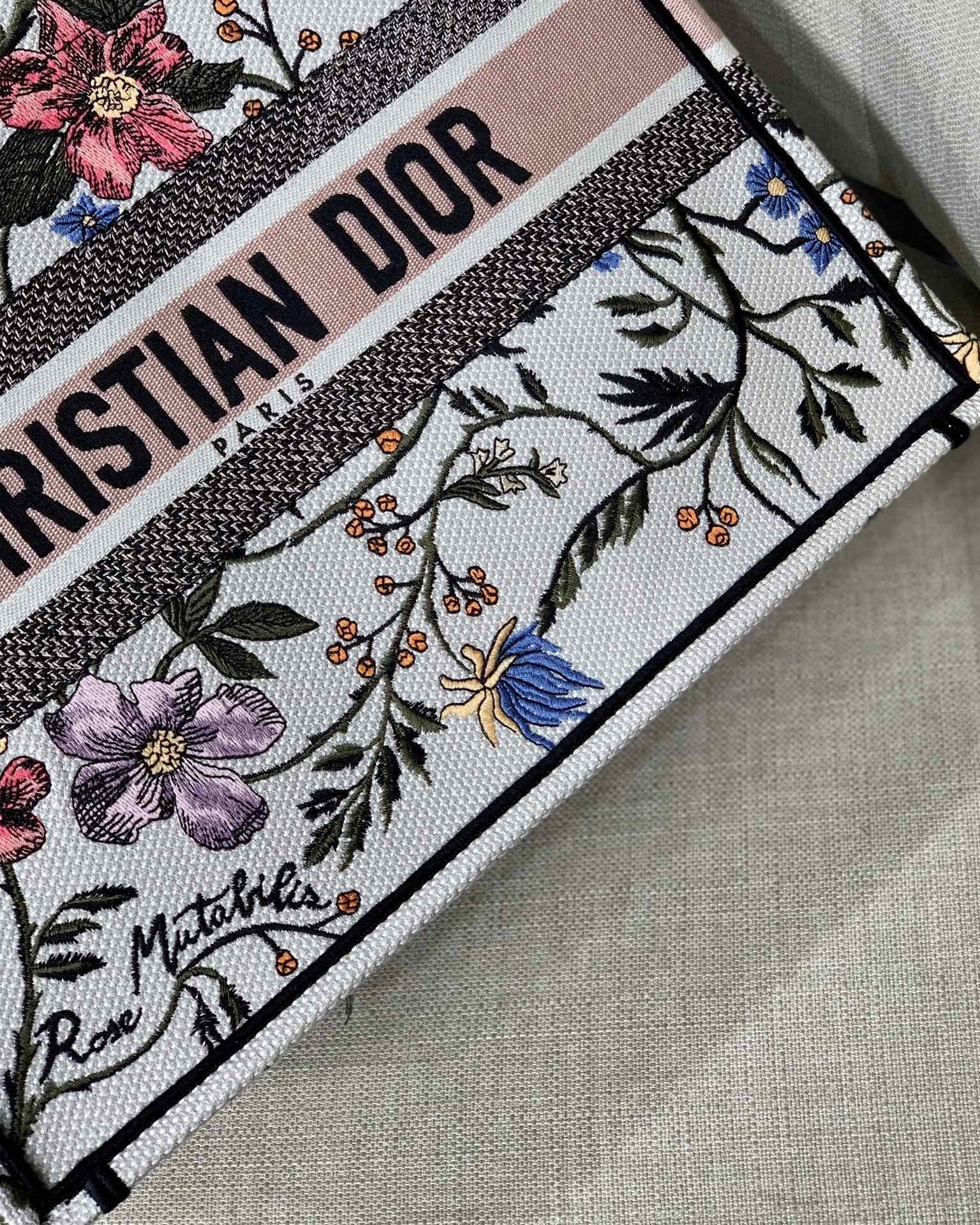 D*or small book tote-36.5cm
