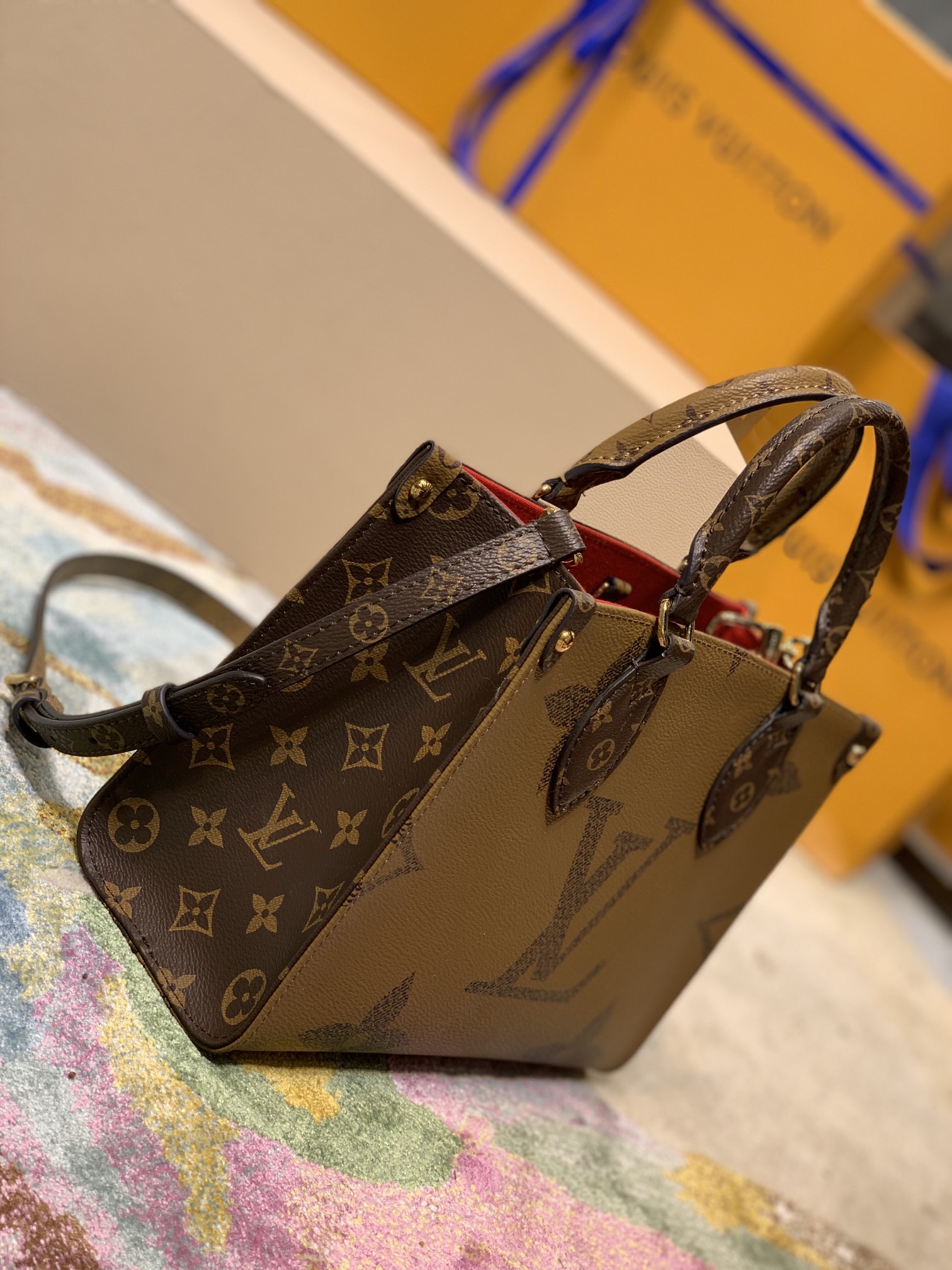 l0*is V*t0n mini onthego handbag-25*19*11.5cm