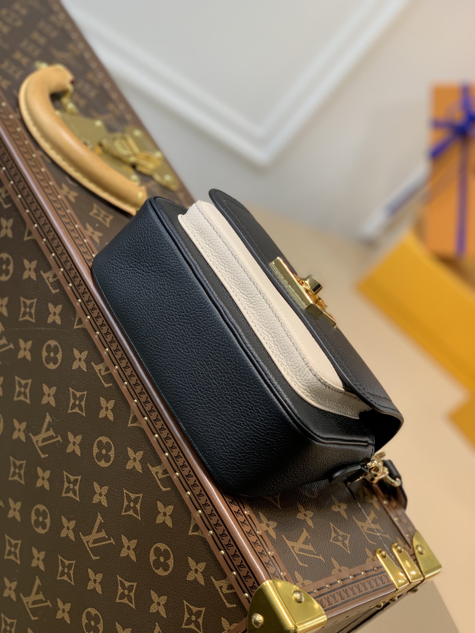 l0*is V*t0n lockme tender handbags pm- m58554-19*13*8cm