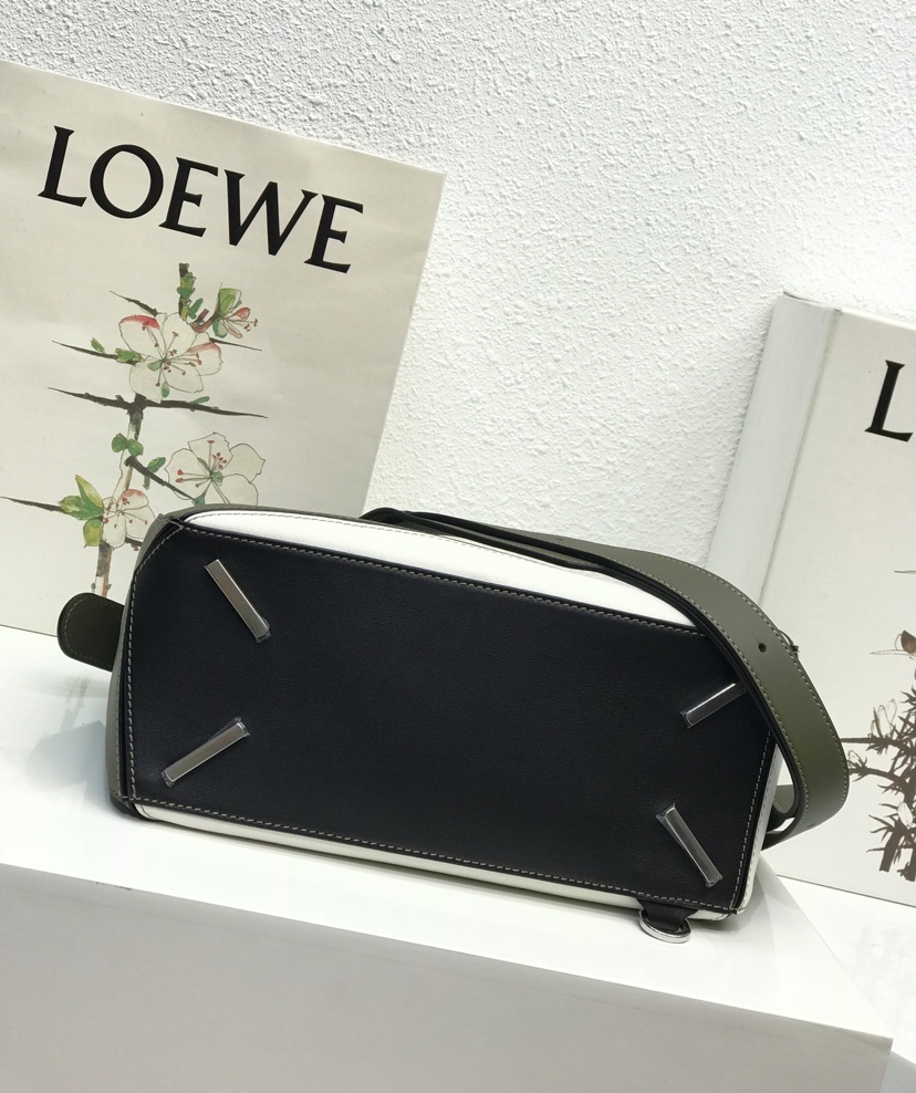 L0ew* puzzle medium bag-29*18*12cm