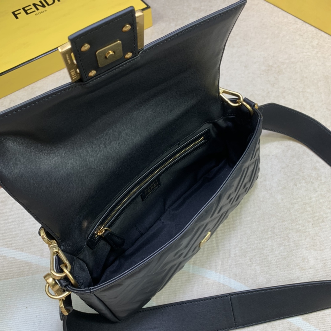 F**di baguette bag
