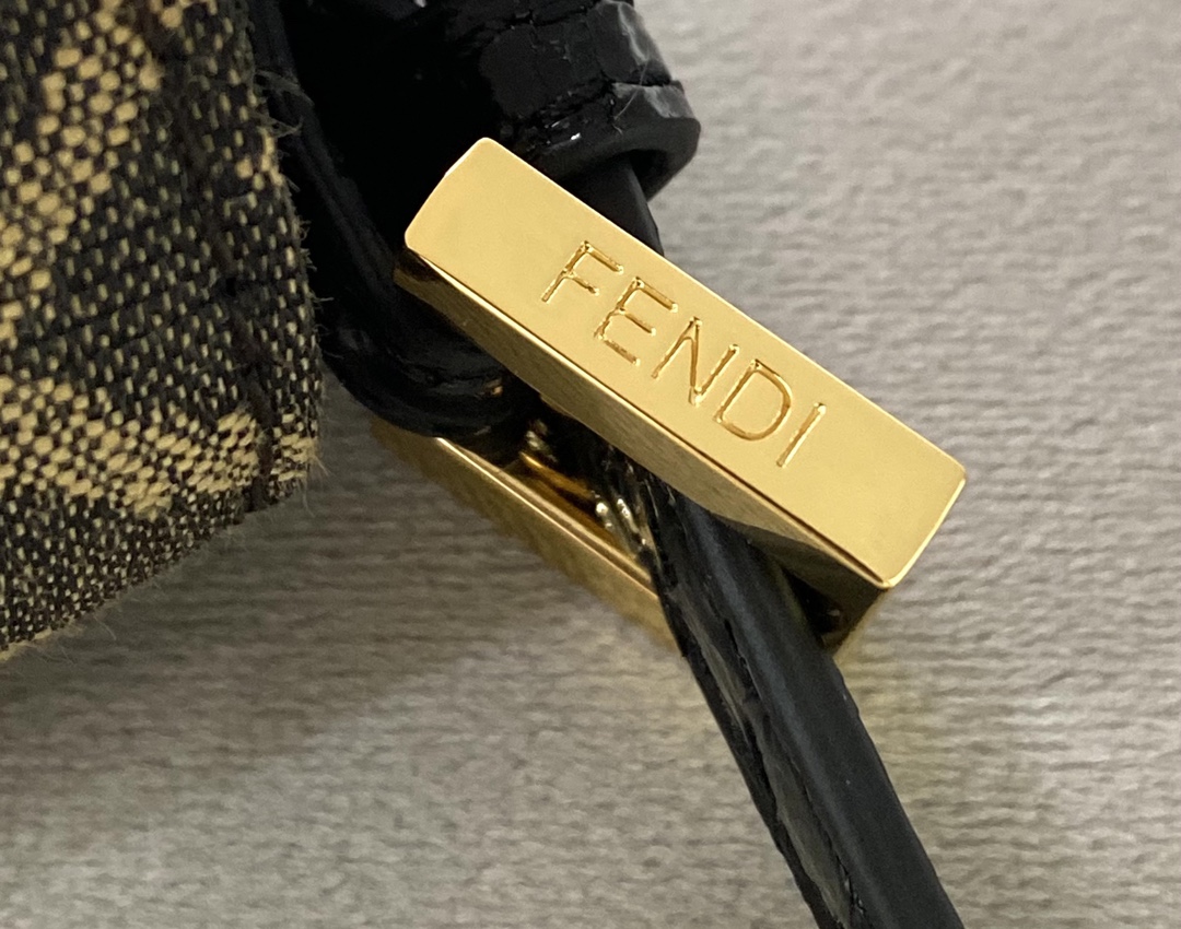 F**di baguette bag