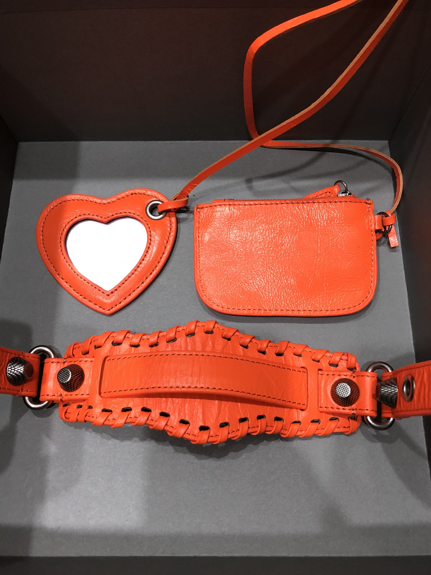 Balenciag Le Cagole Handbags-33*16*8CM