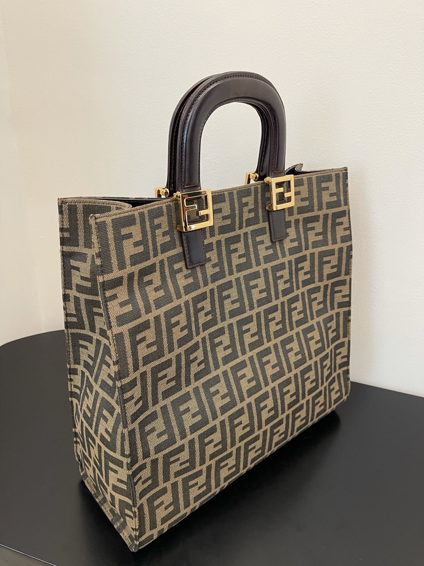 F**di vintage tote-34x13x34cm