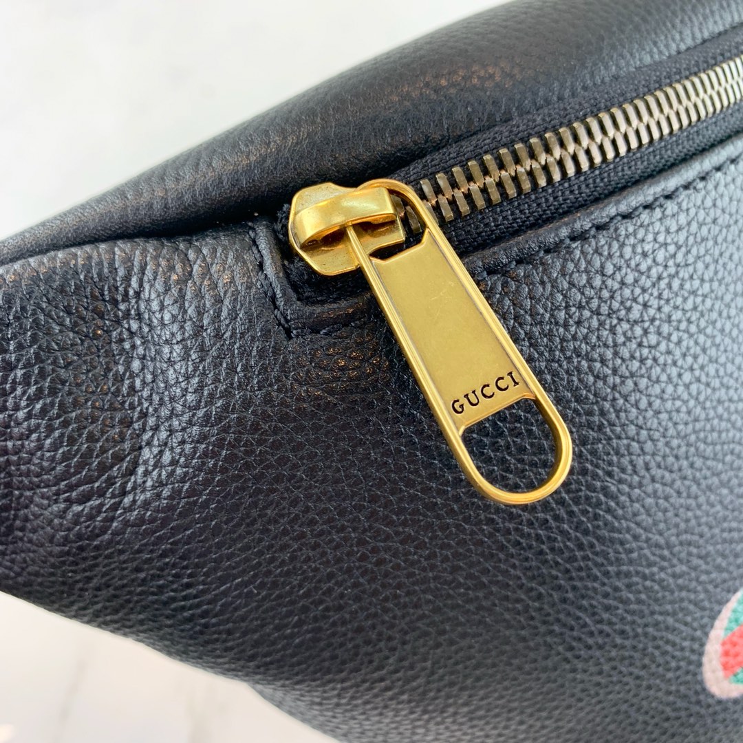 G*u*i waist bag-28×18×8cm