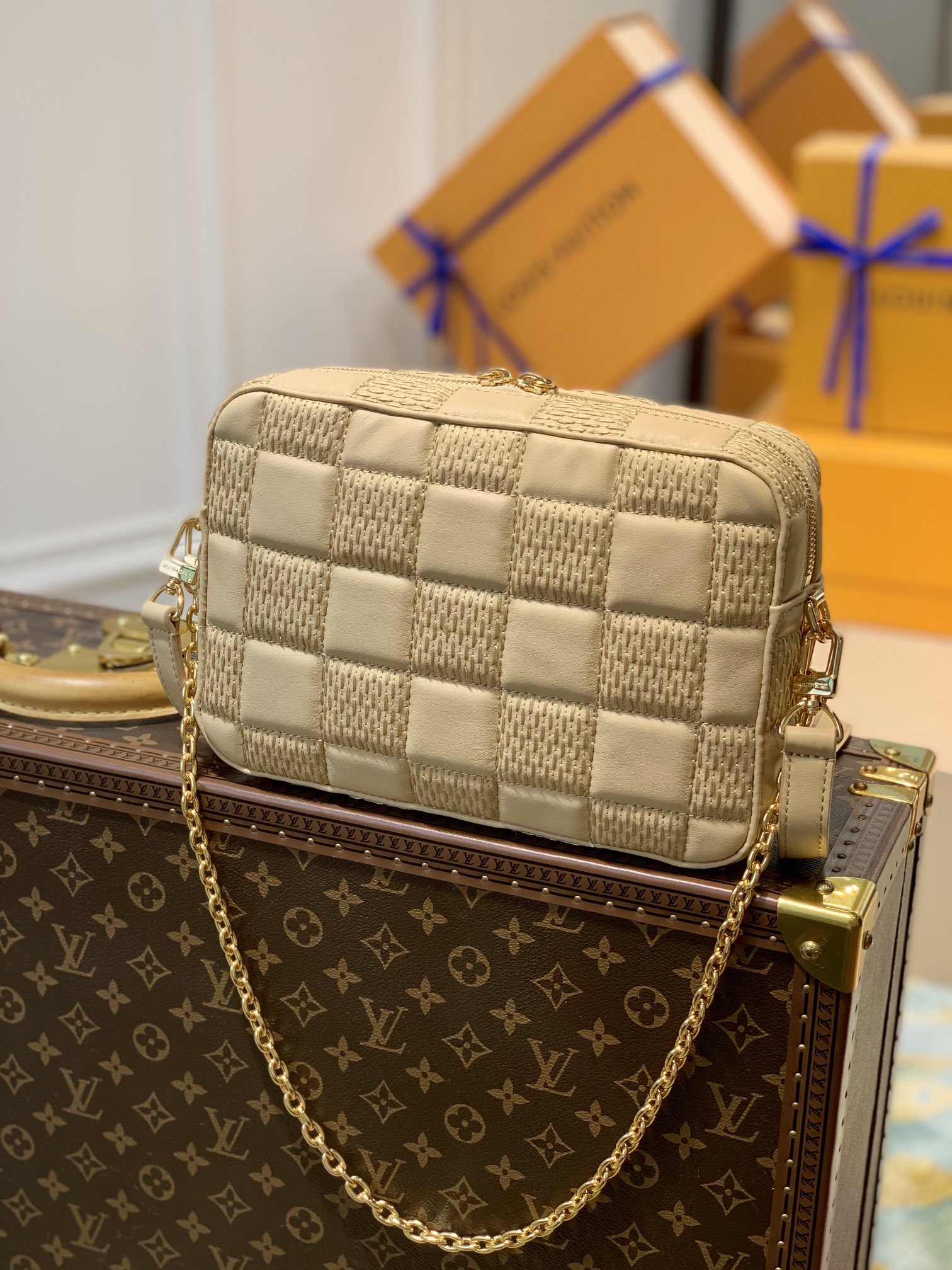 l0*is V*t0n trica bag-25.5*17*7 cm