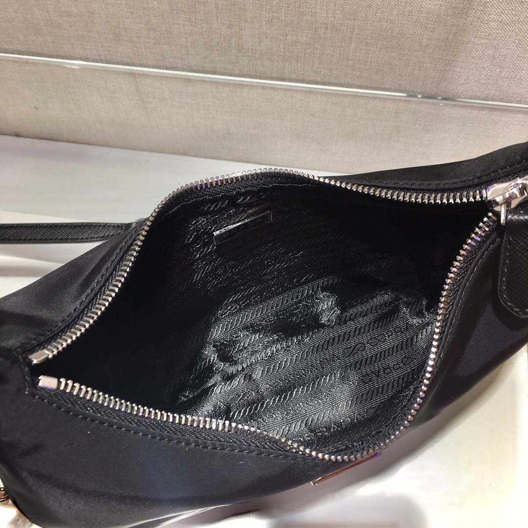 Pra*a hobo bag-1bh172 -24*16*7cm