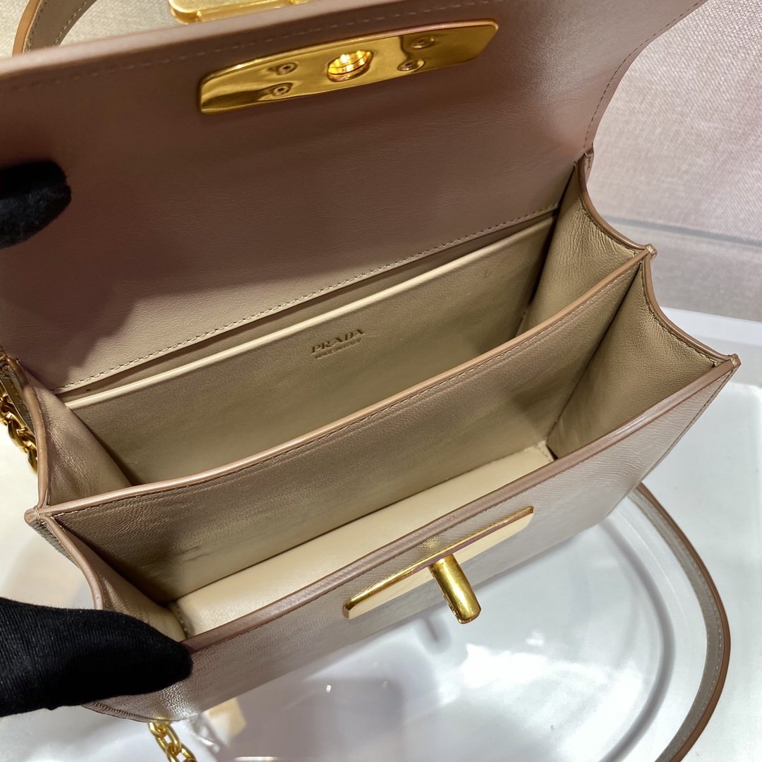 Pra*a 1bd021 chain bag-20*17*8.5cm