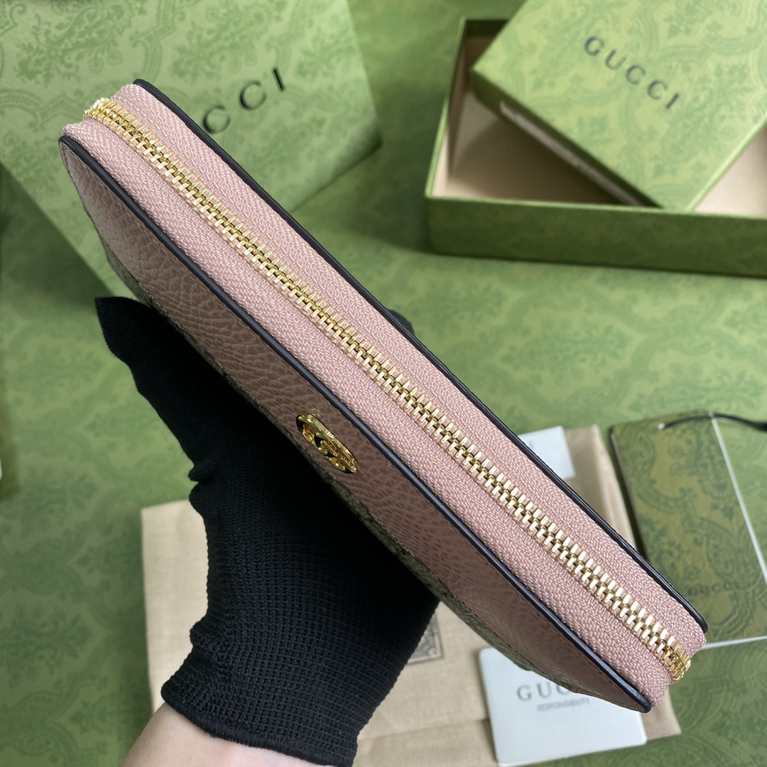 G*u*i wallet-19*10*2cm