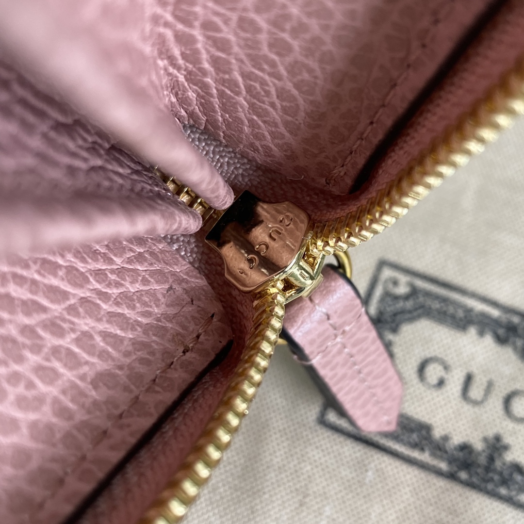 G*u*i wallet-19*10*2cm
