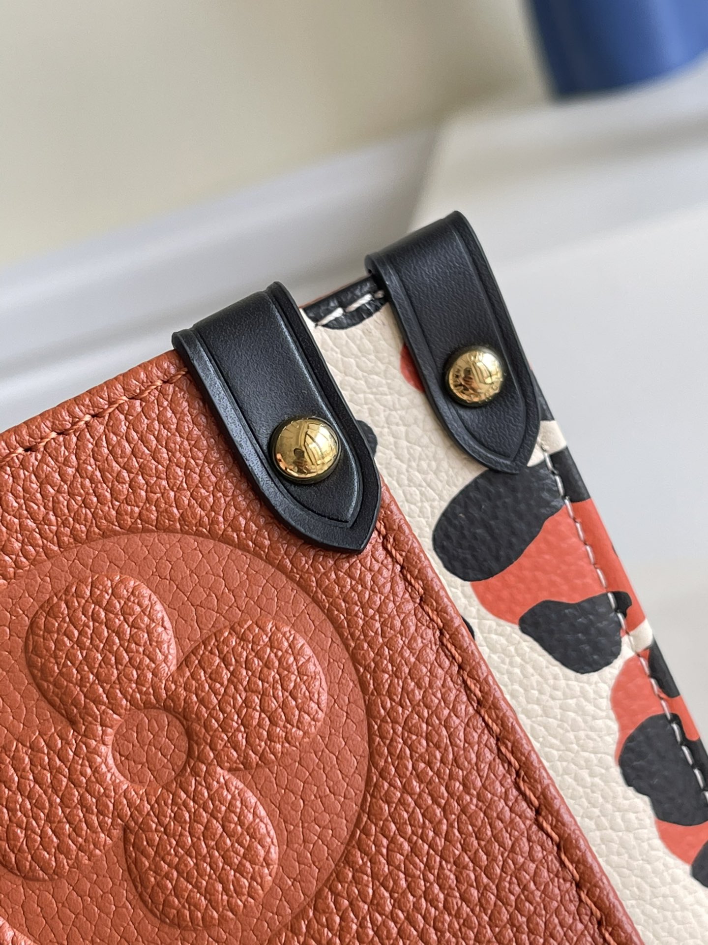 l0*is V*t0n small onthego handbag-35*28*15cm