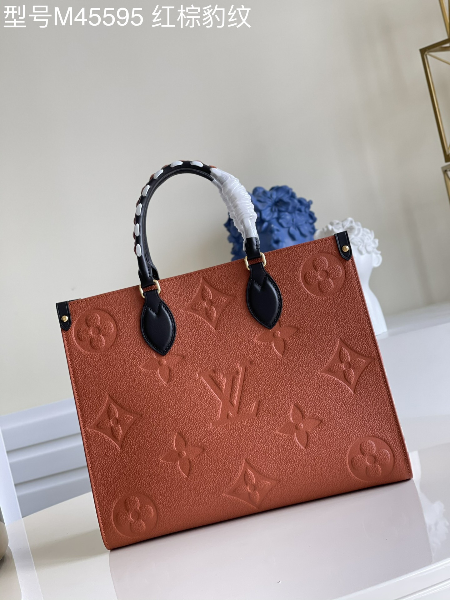 l0*is V*t0n small onthego handbag-35*28*15cm