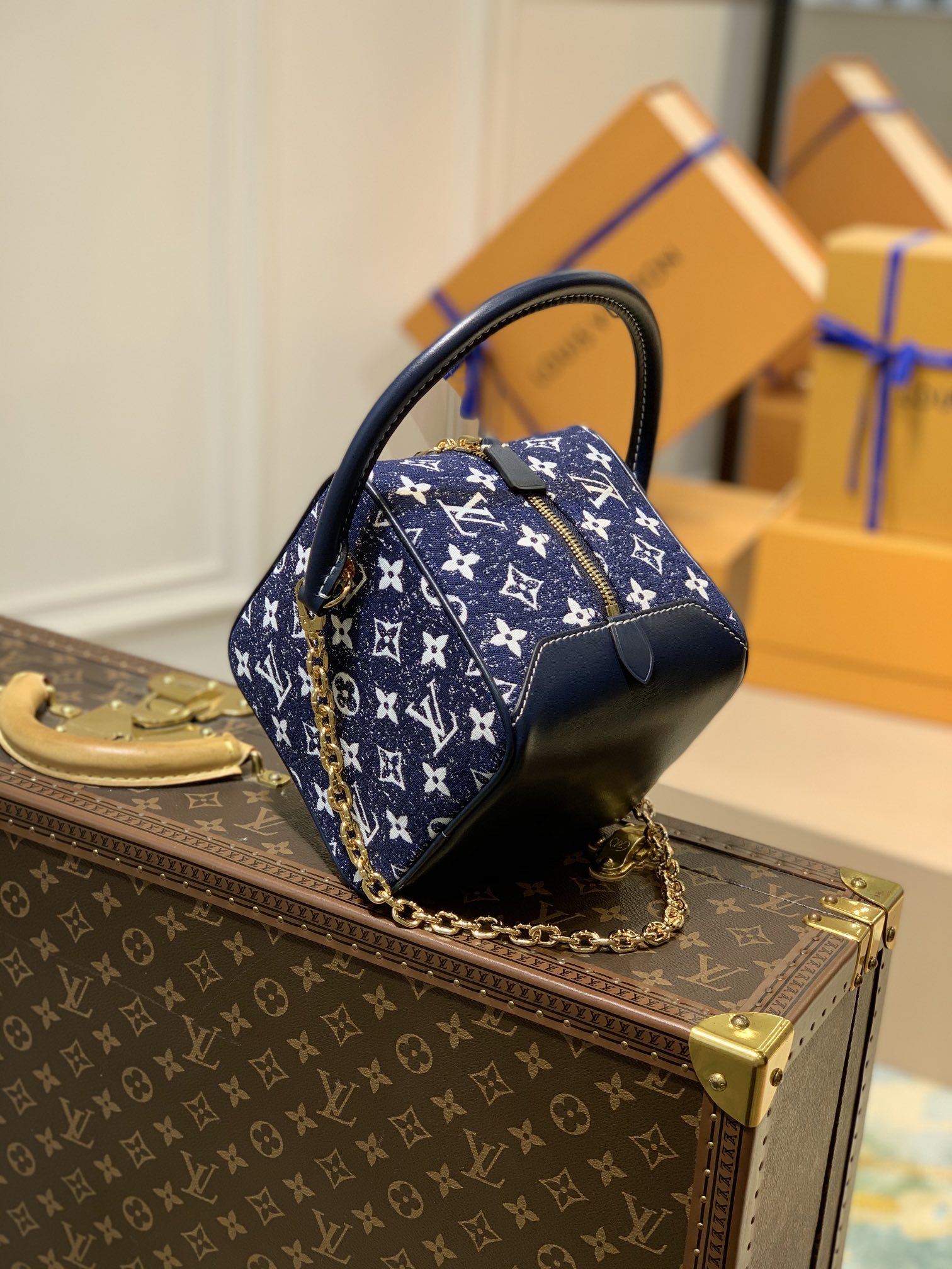 l0*is V*t0n square handbags- m59611-16*16*16cm