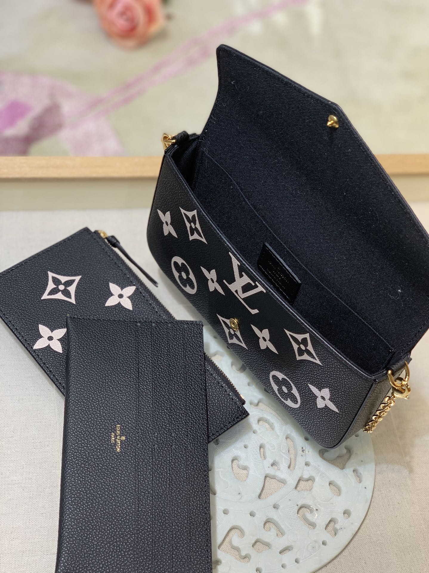 l0*is V*t0n pochette félicie wallet -21*12*3cm