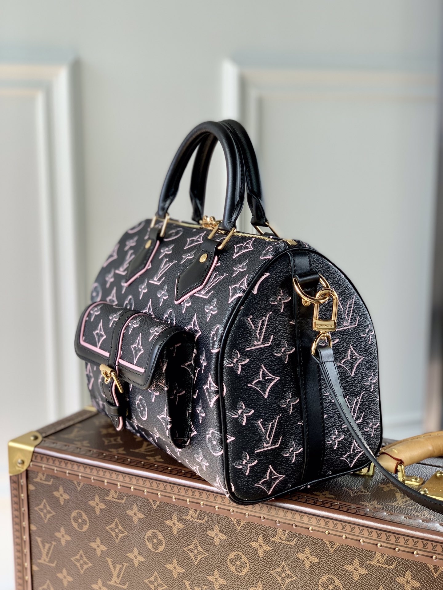 l0*is V*t0n speedy shoulder 25-25*19*15cm