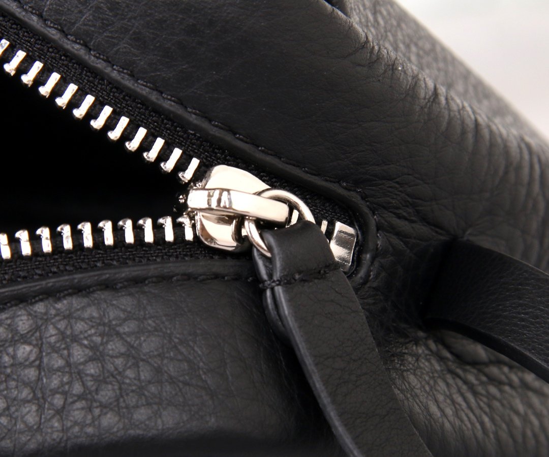 Ba*len*cia*ga camera bag-19*12*5&25*19*6cm