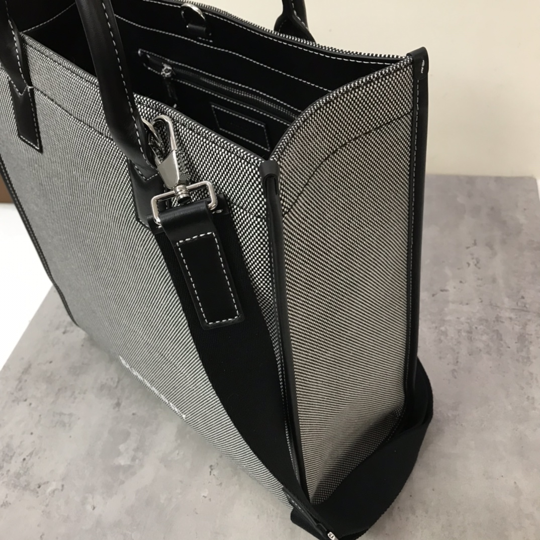 B**rry tote bag-35.5 x 15 x 37.5cm