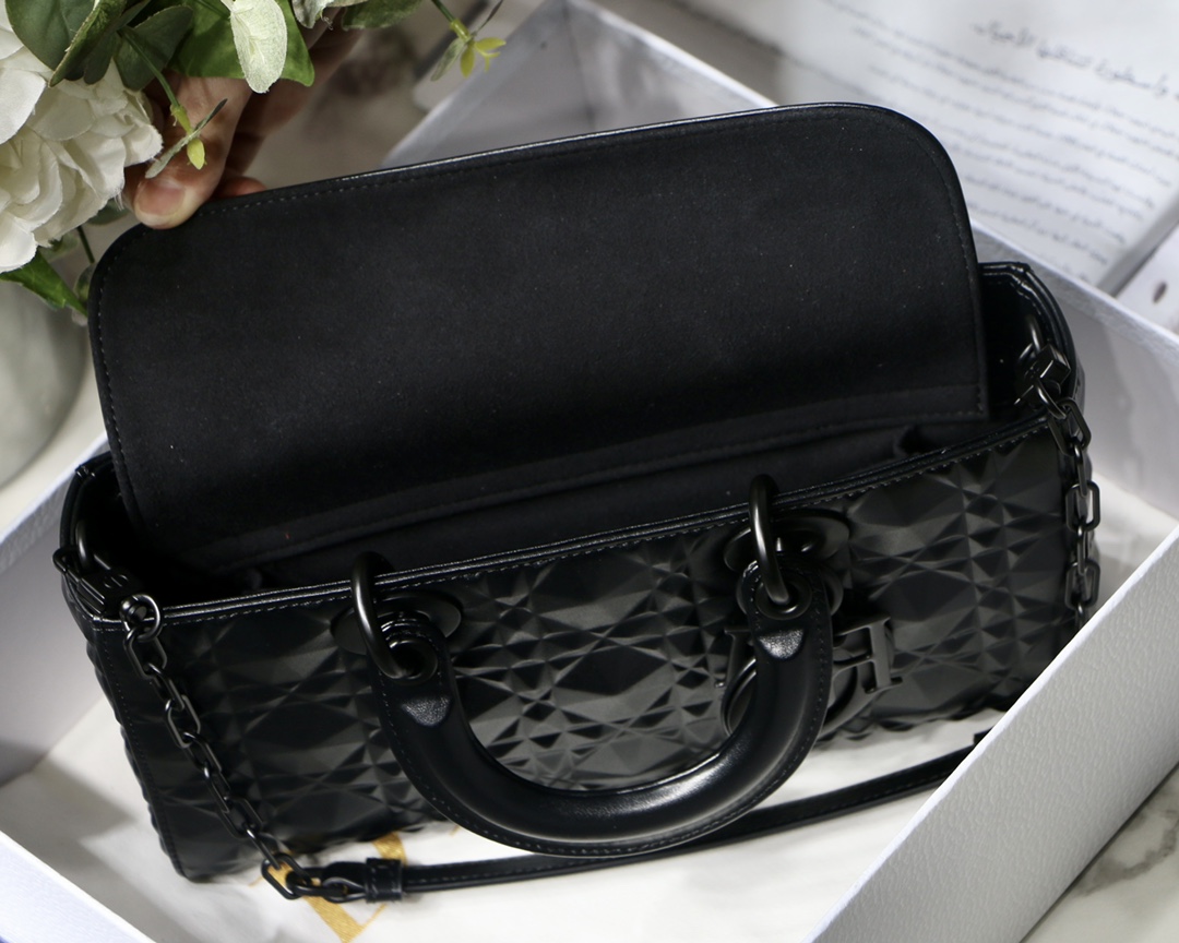 D*or lady bag-26 x 13.5 x 5 cm