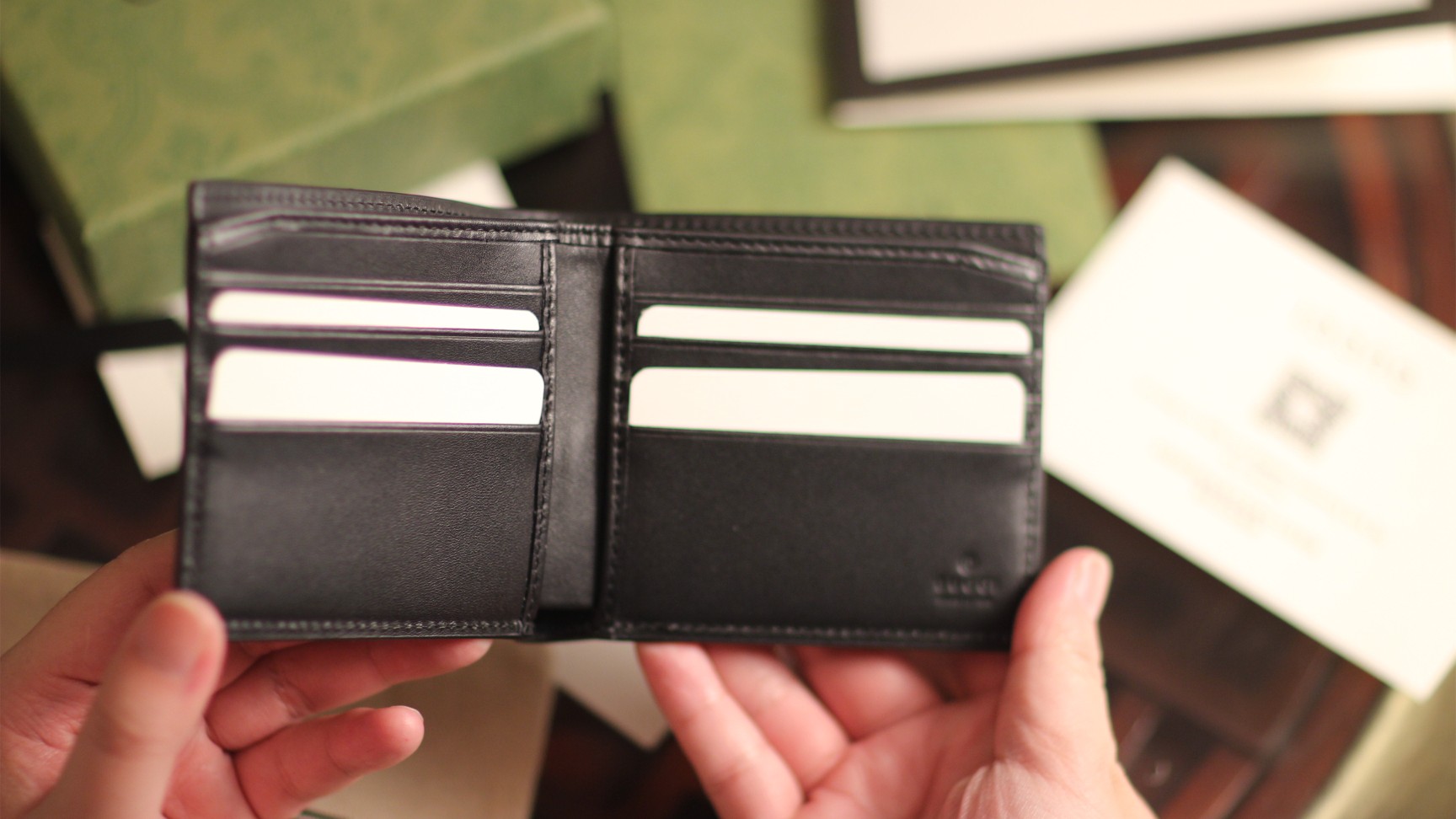 G*u*i wallet-11*9cm