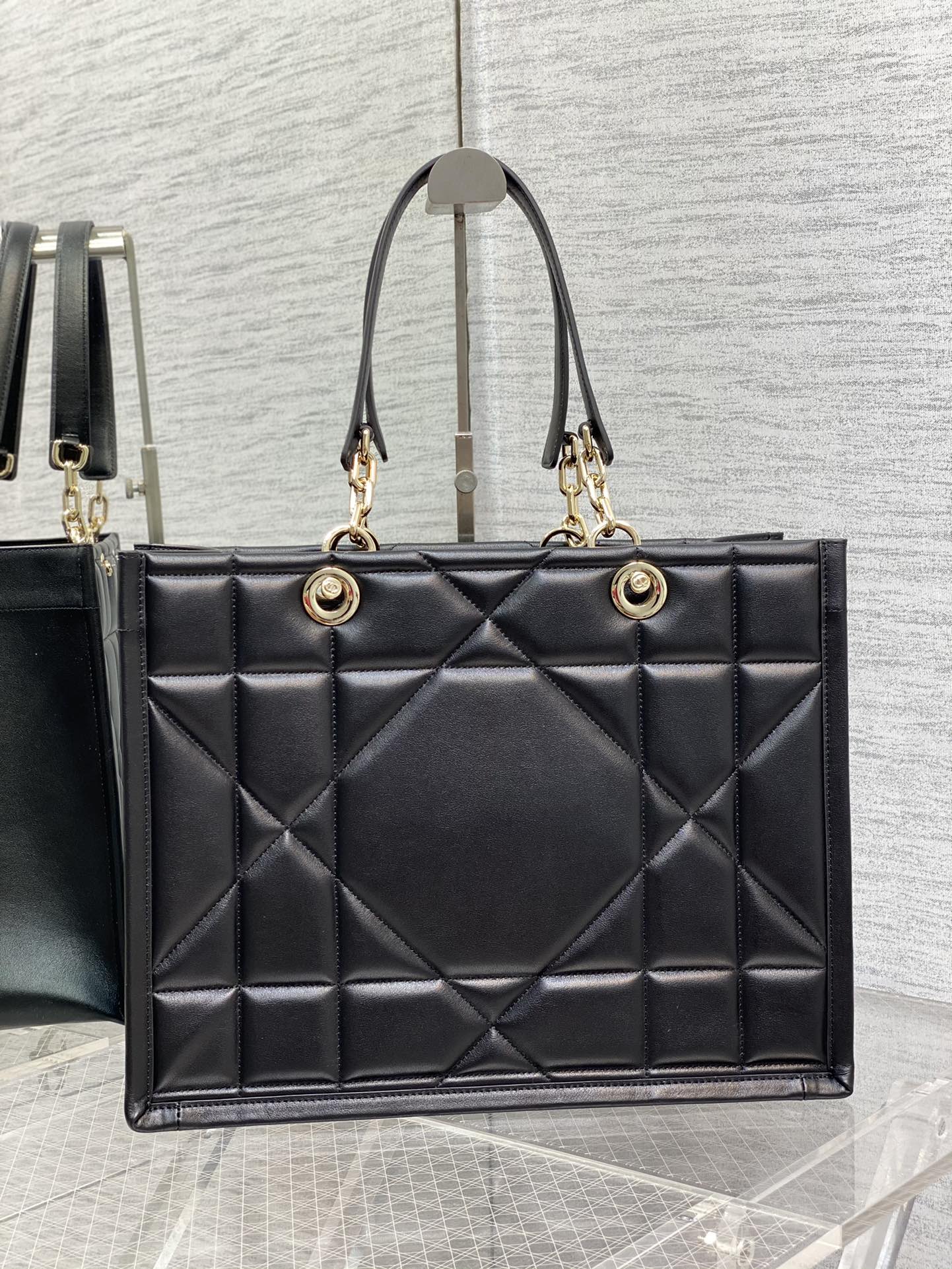D*or essential bag