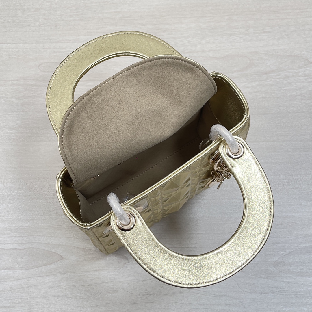 lady D*or-17*15*8cm