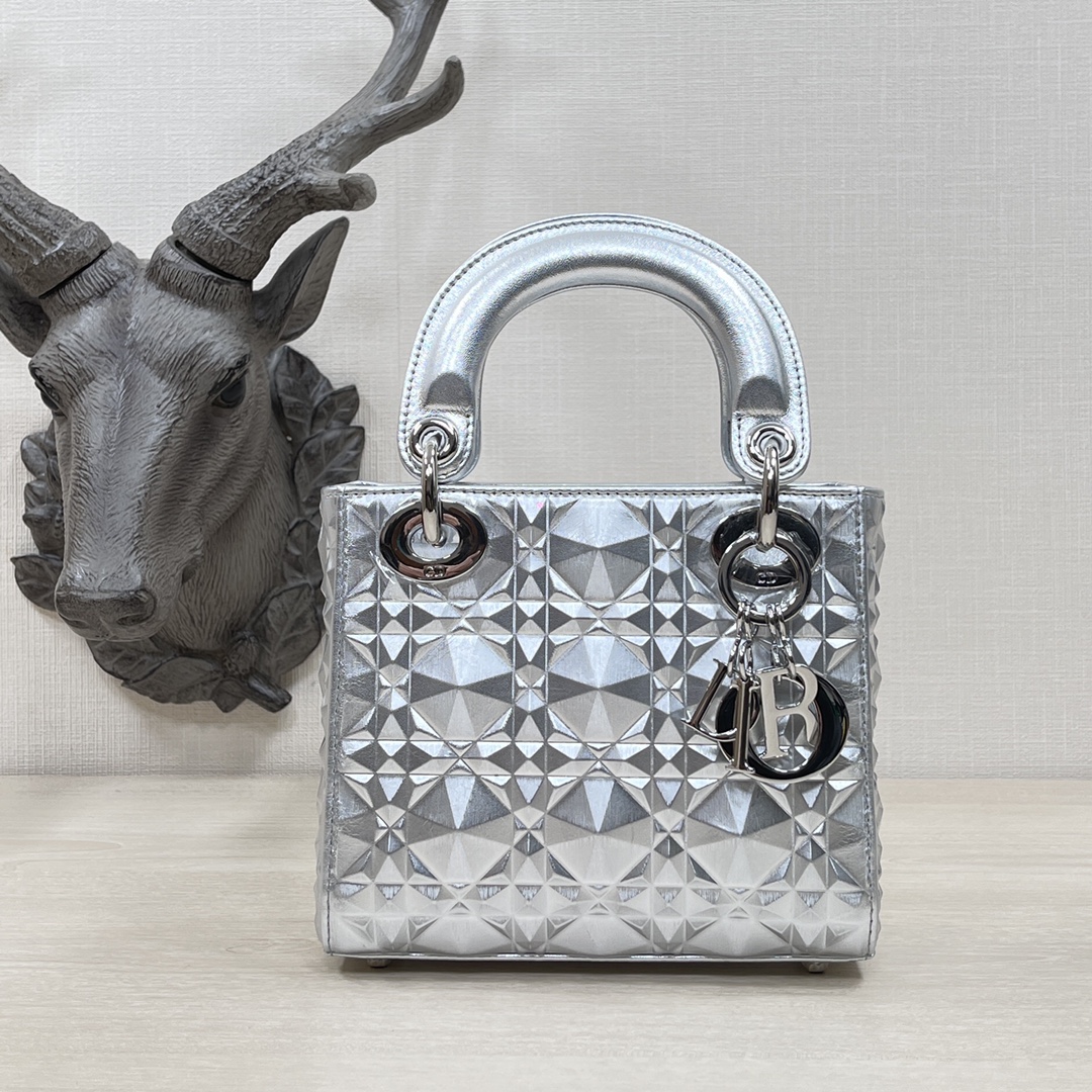 lady D*or-17*15*8cm