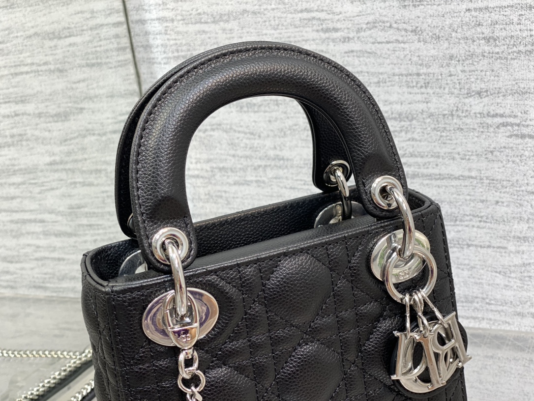 lady D*or mini-17*15*8cm
