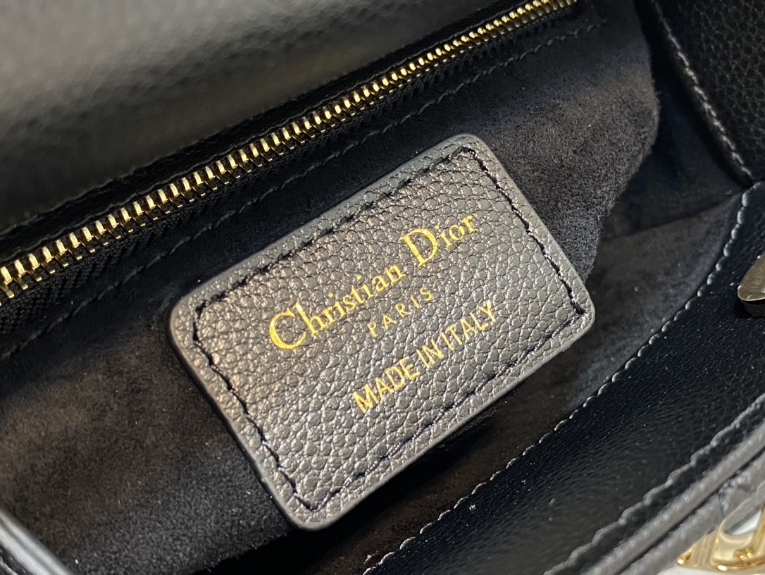 lady D*or mini-17*15*8cm