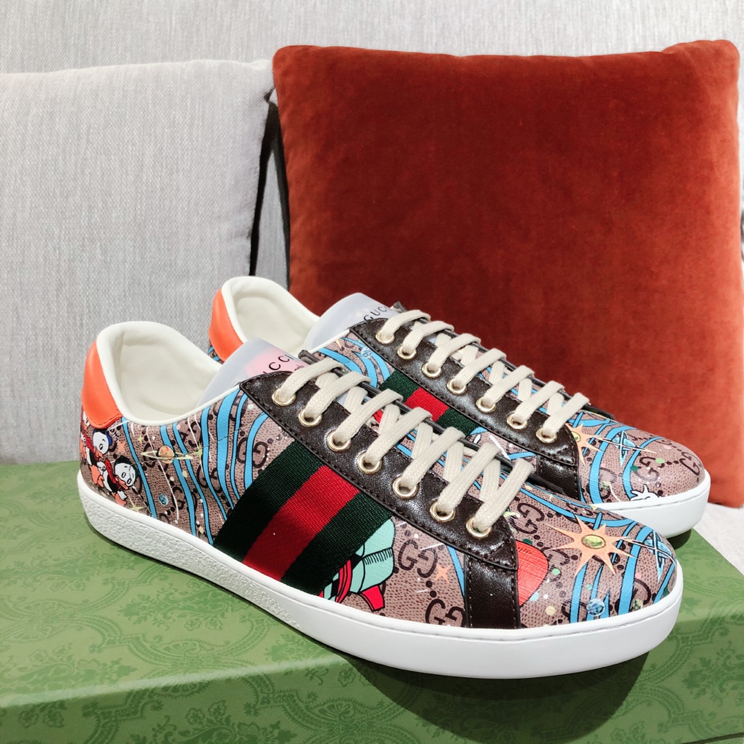 G*u*i sneakers