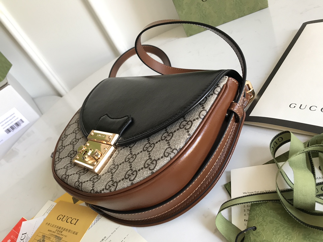 G*u*i padlock bag-22*19.5*6.5cm