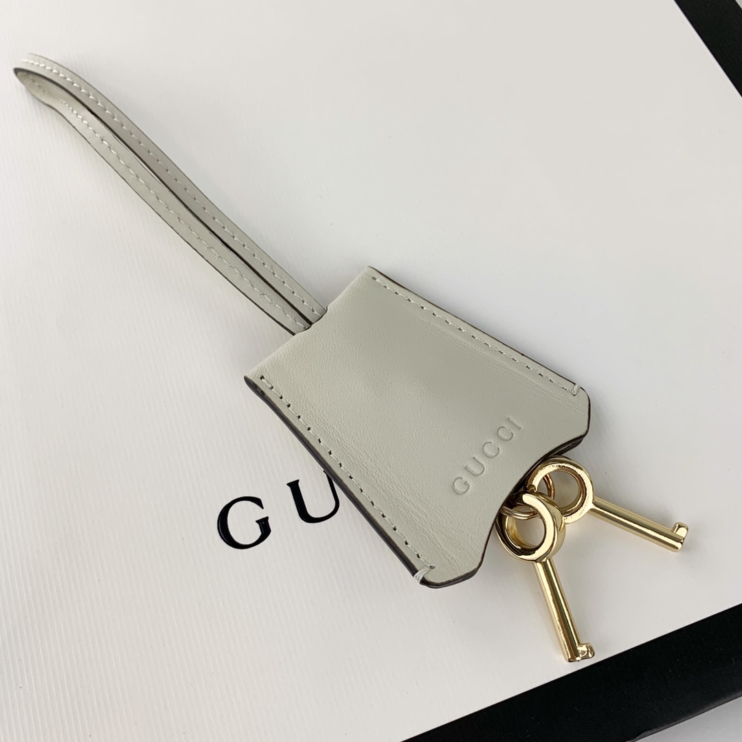 G*u*i padlock bag-26*18*10cm