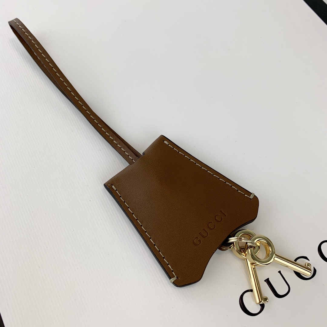 G*u*i padlock bag-26*18*10cm