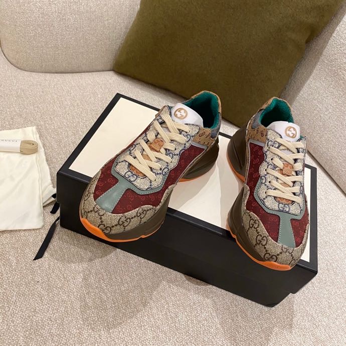 G*u*i sports shoes