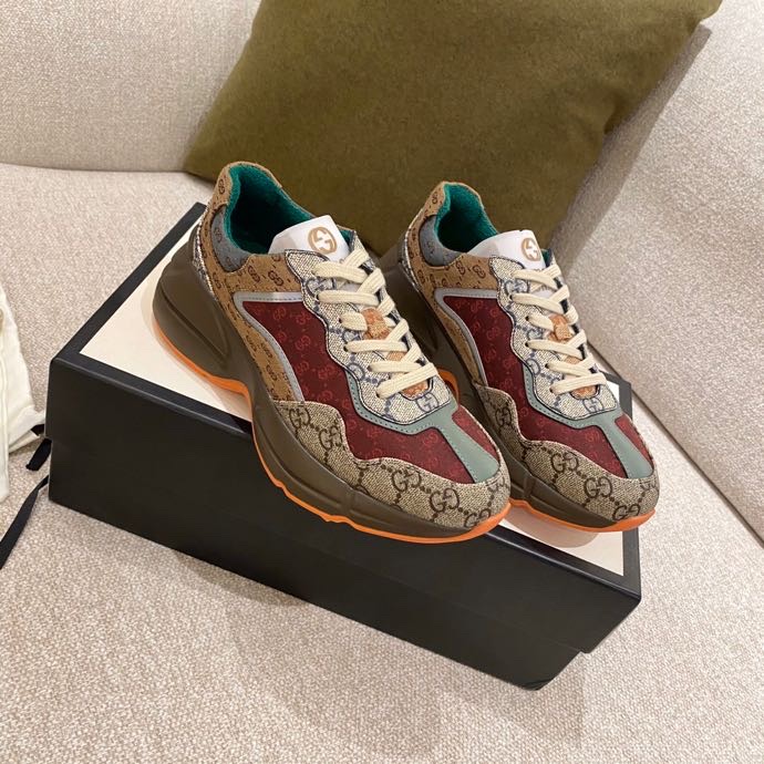 G*u*i sports shoes