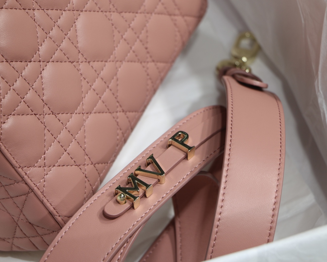 lady D*or handle bag-24cm