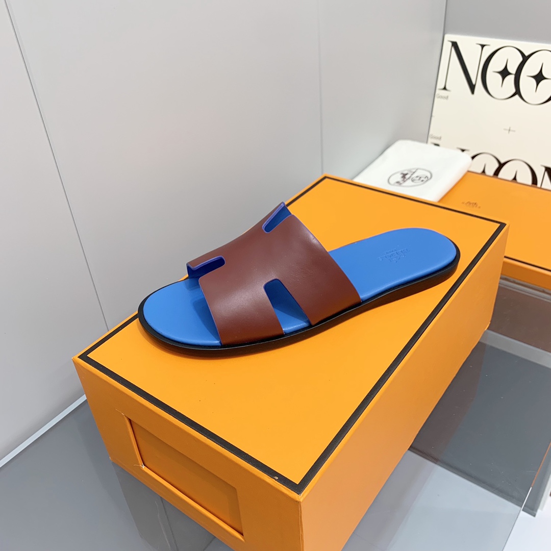 H**mes sandals