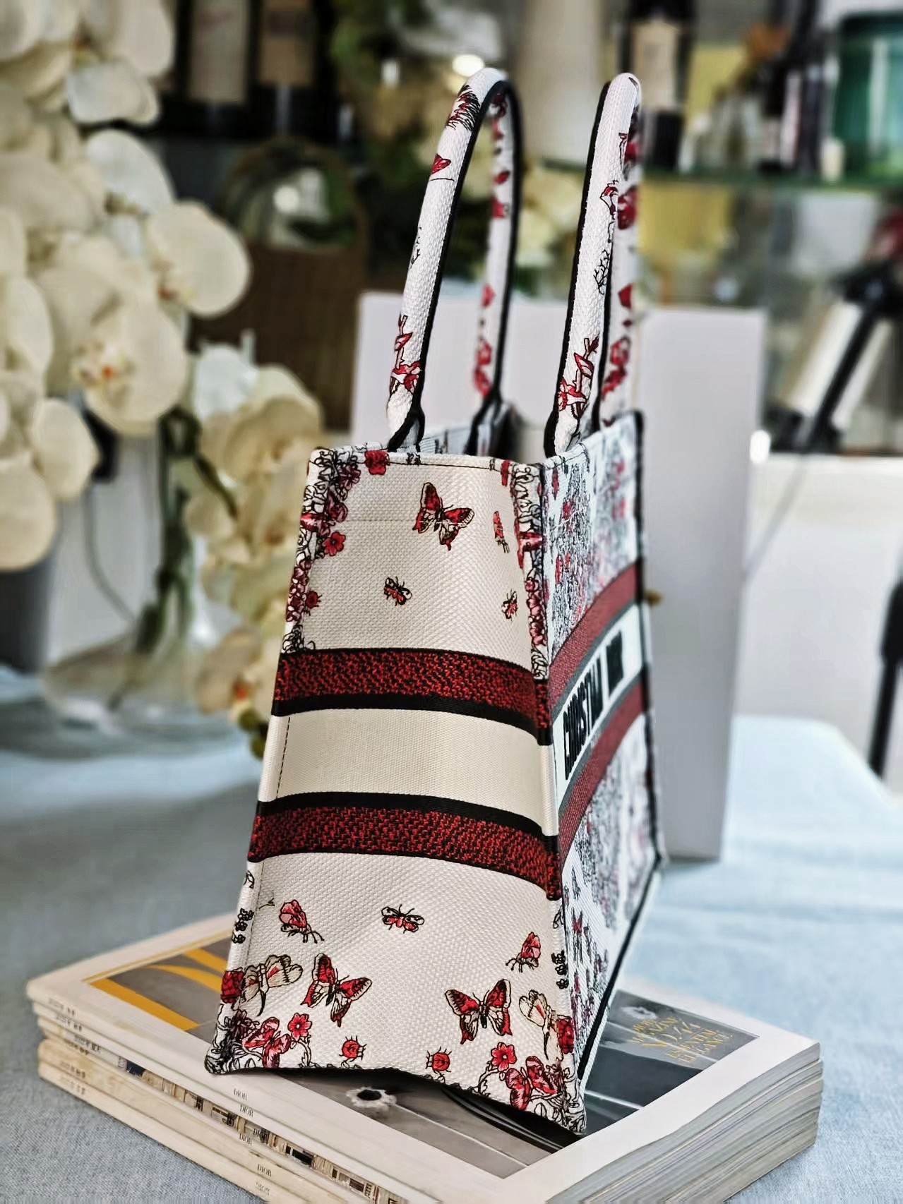 Diro Book Tote
