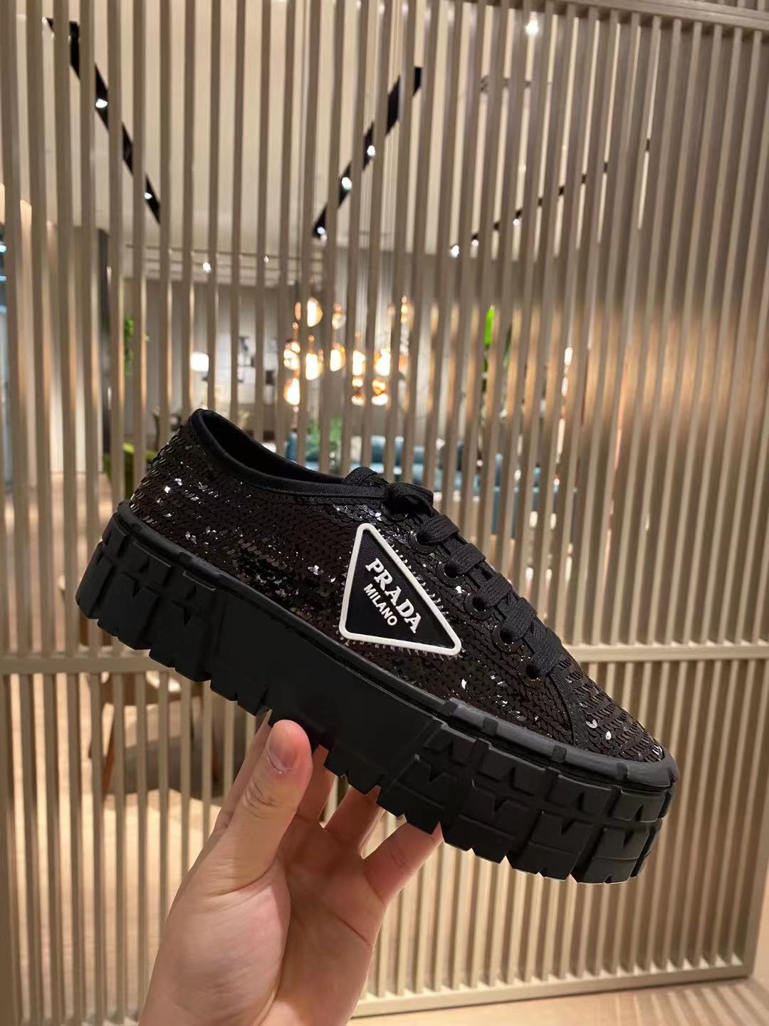 Pra*a boots 2022ss