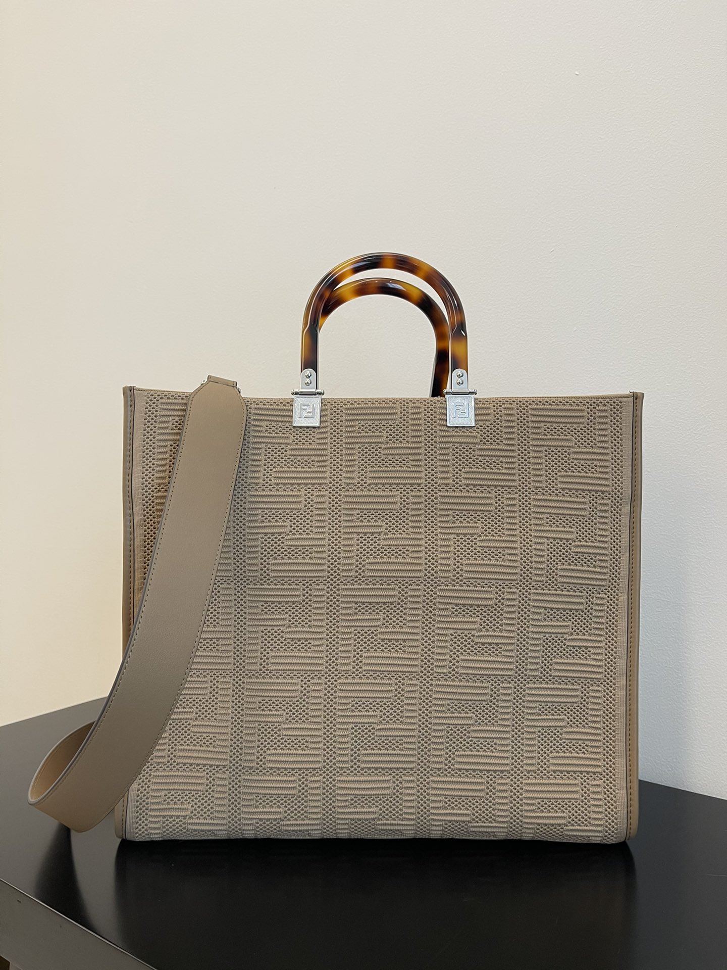F**di tote-36*17*31cm