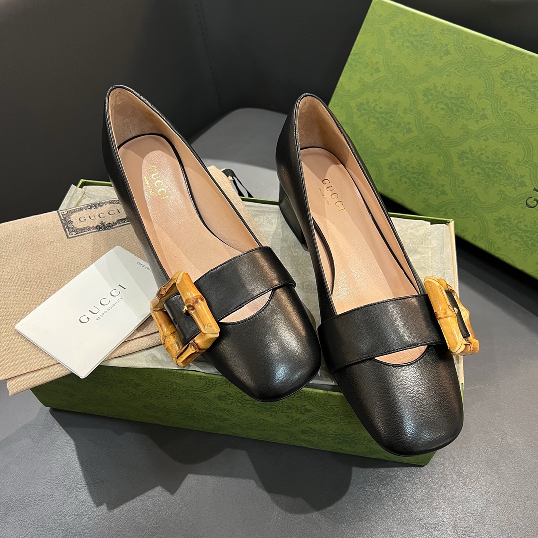 G*u*i loafers