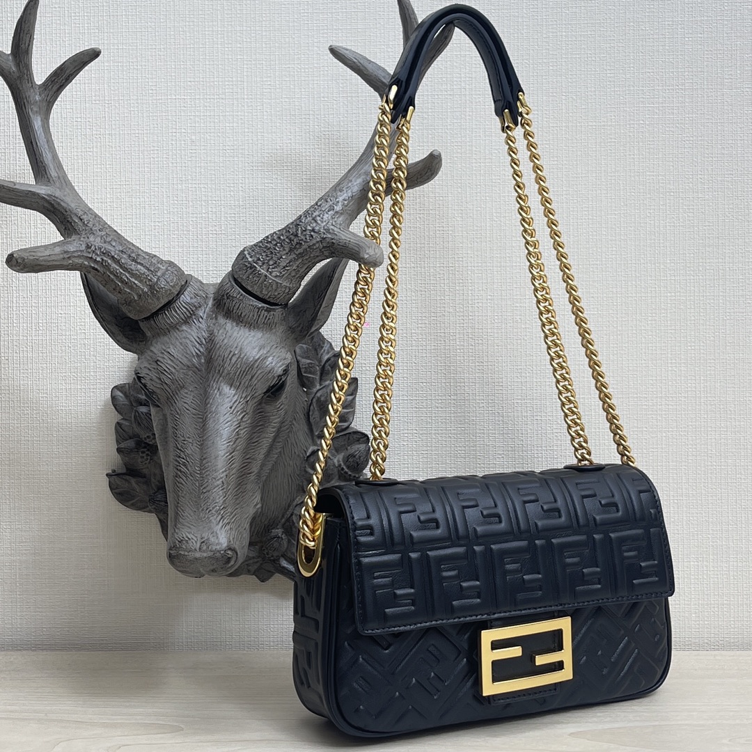 F**di baguette bag-24x14x7cm