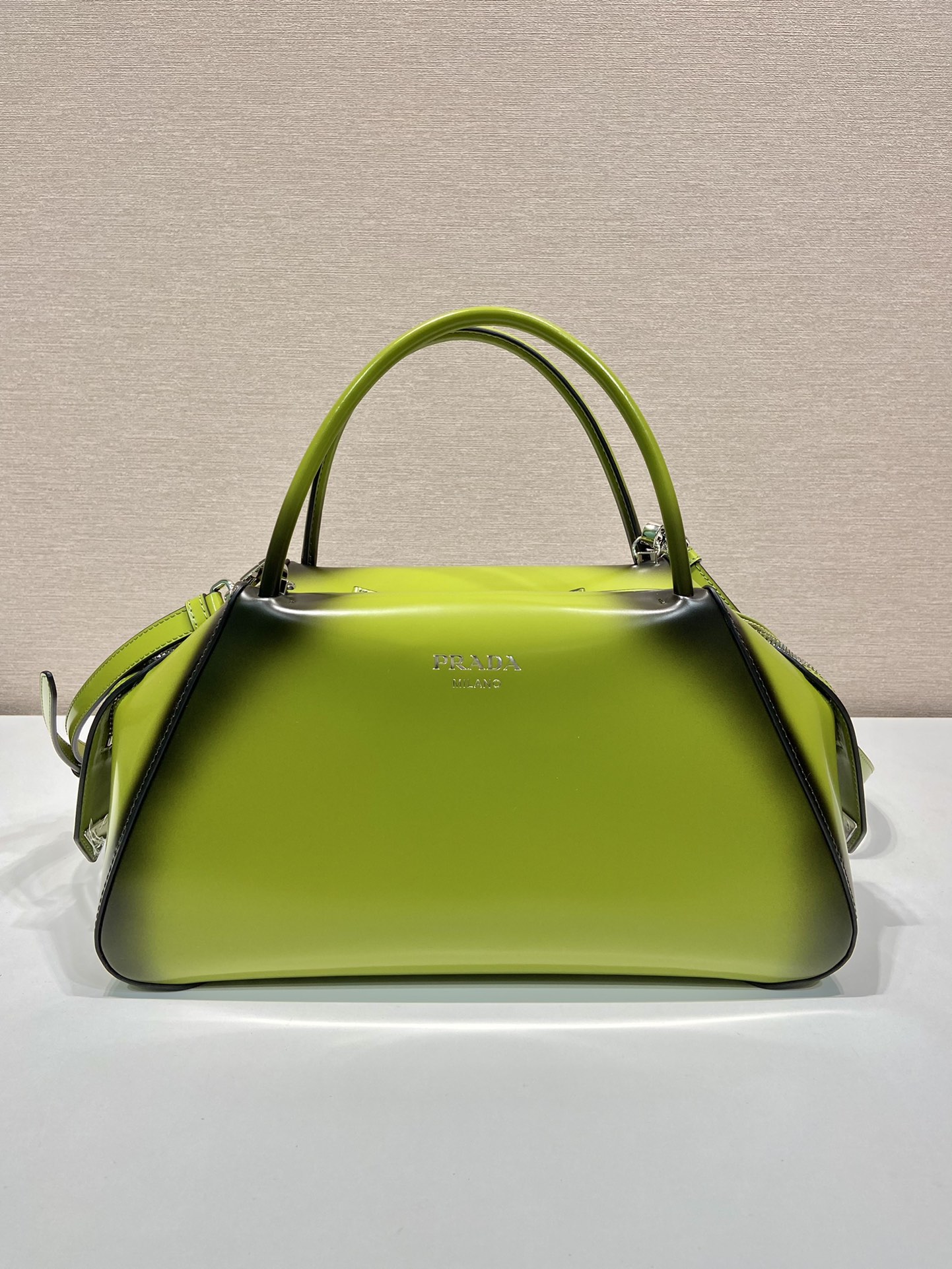 Pra*a 1ba365 bowling bag-31*16*13.5cm