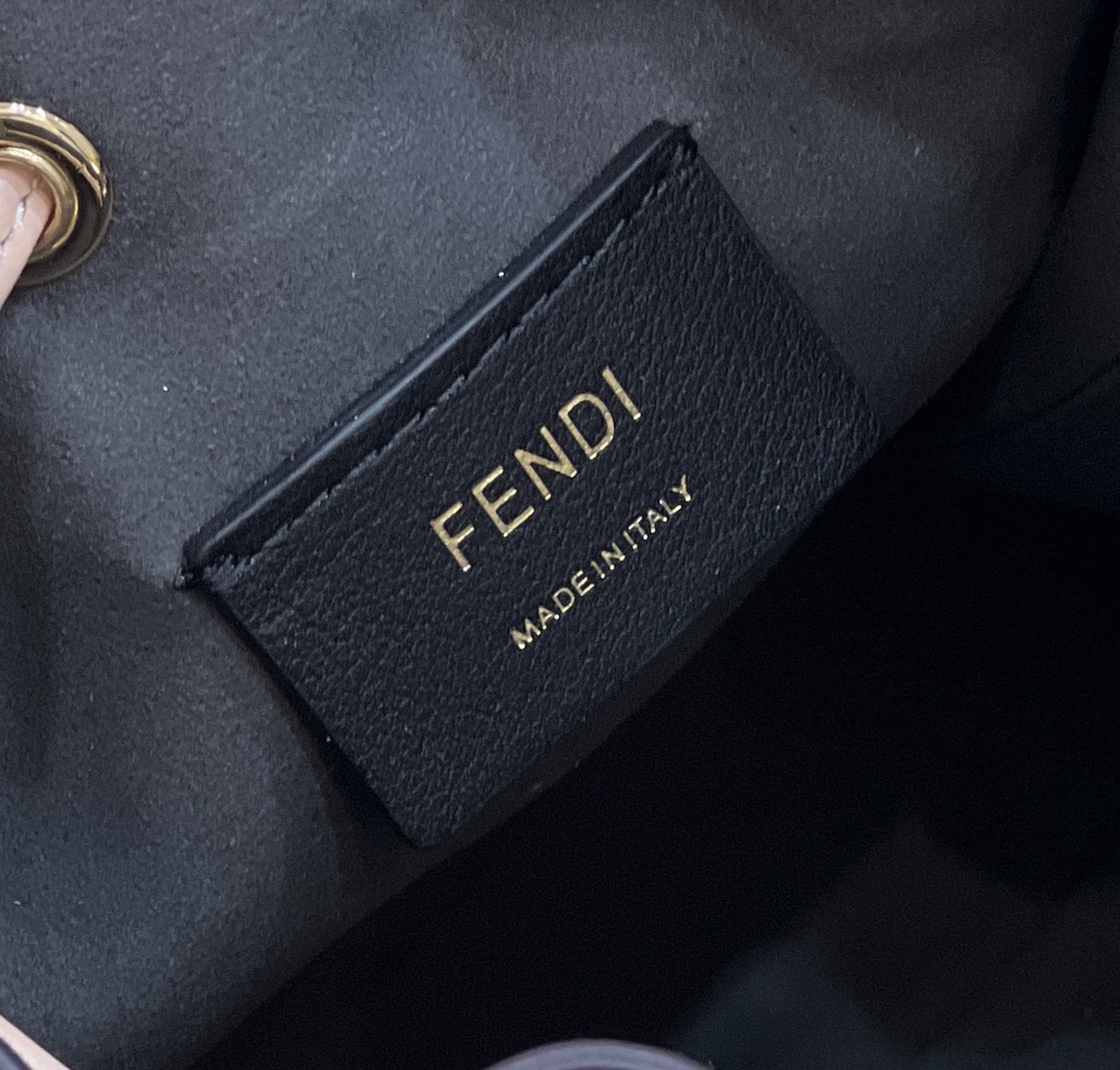 F**di mini mon tresor bag -12x18x10cm