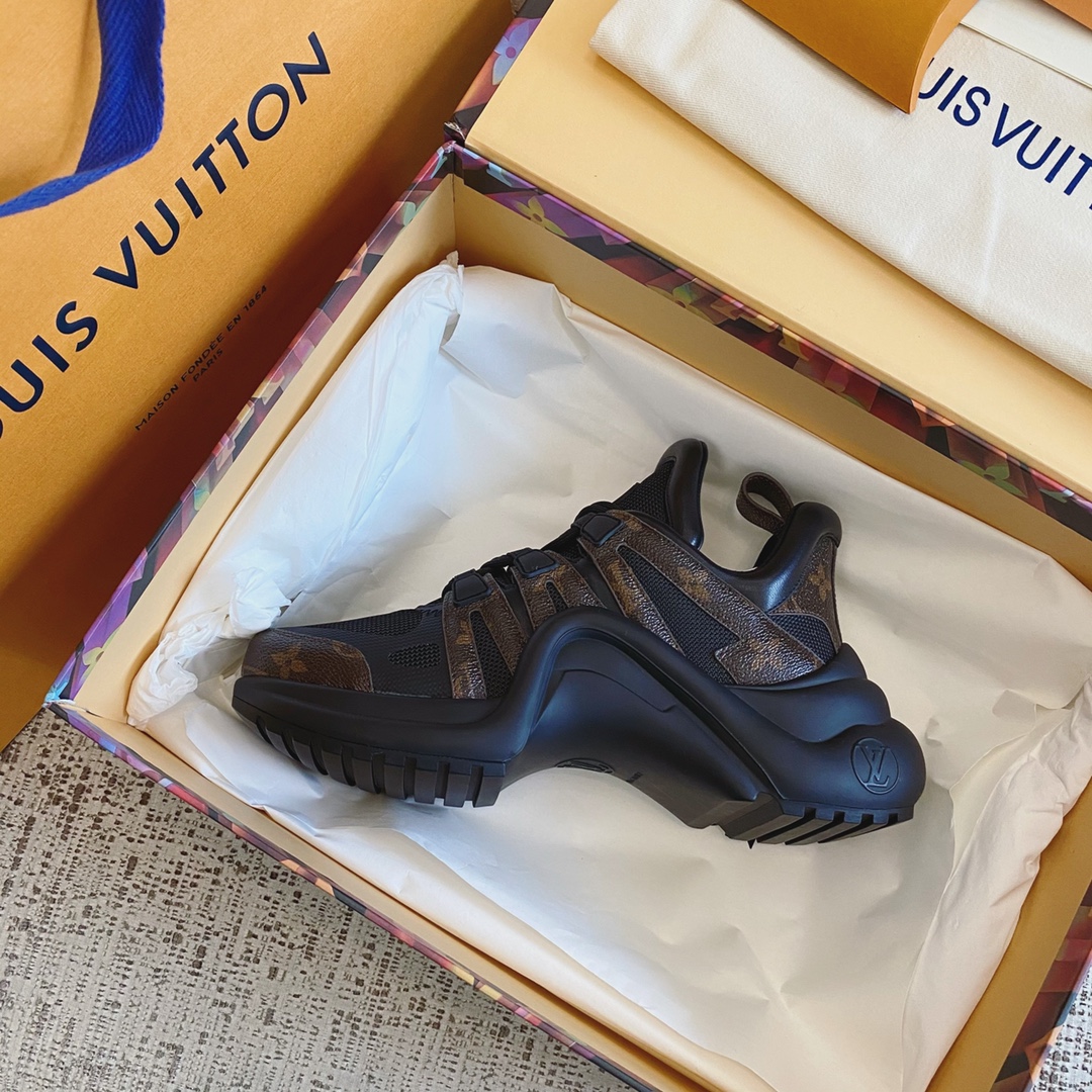 l0*is V*t0n archlight sneaker